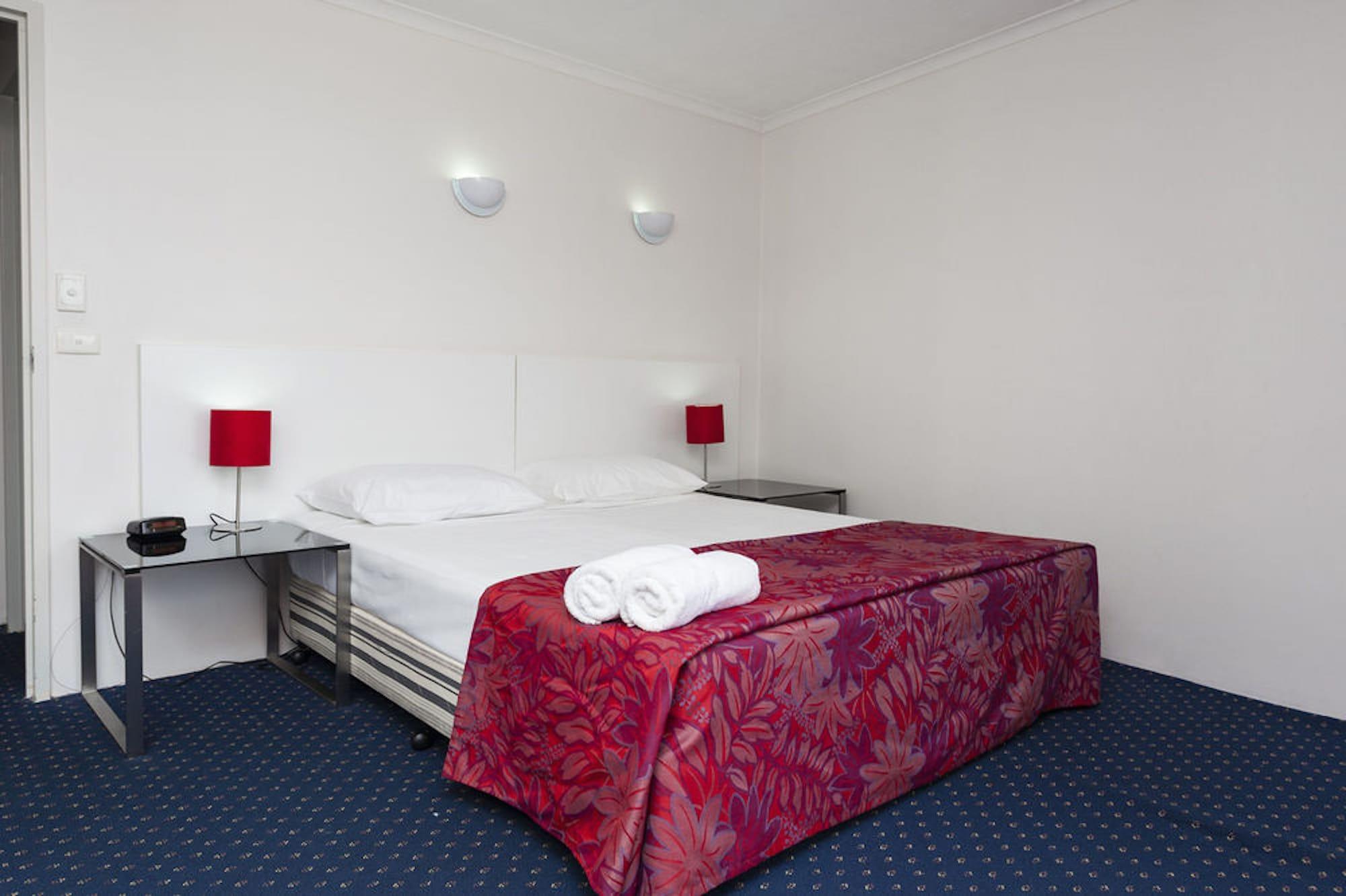 Broadbeach Travel Inn Apartments Gold Coast Exterior foto